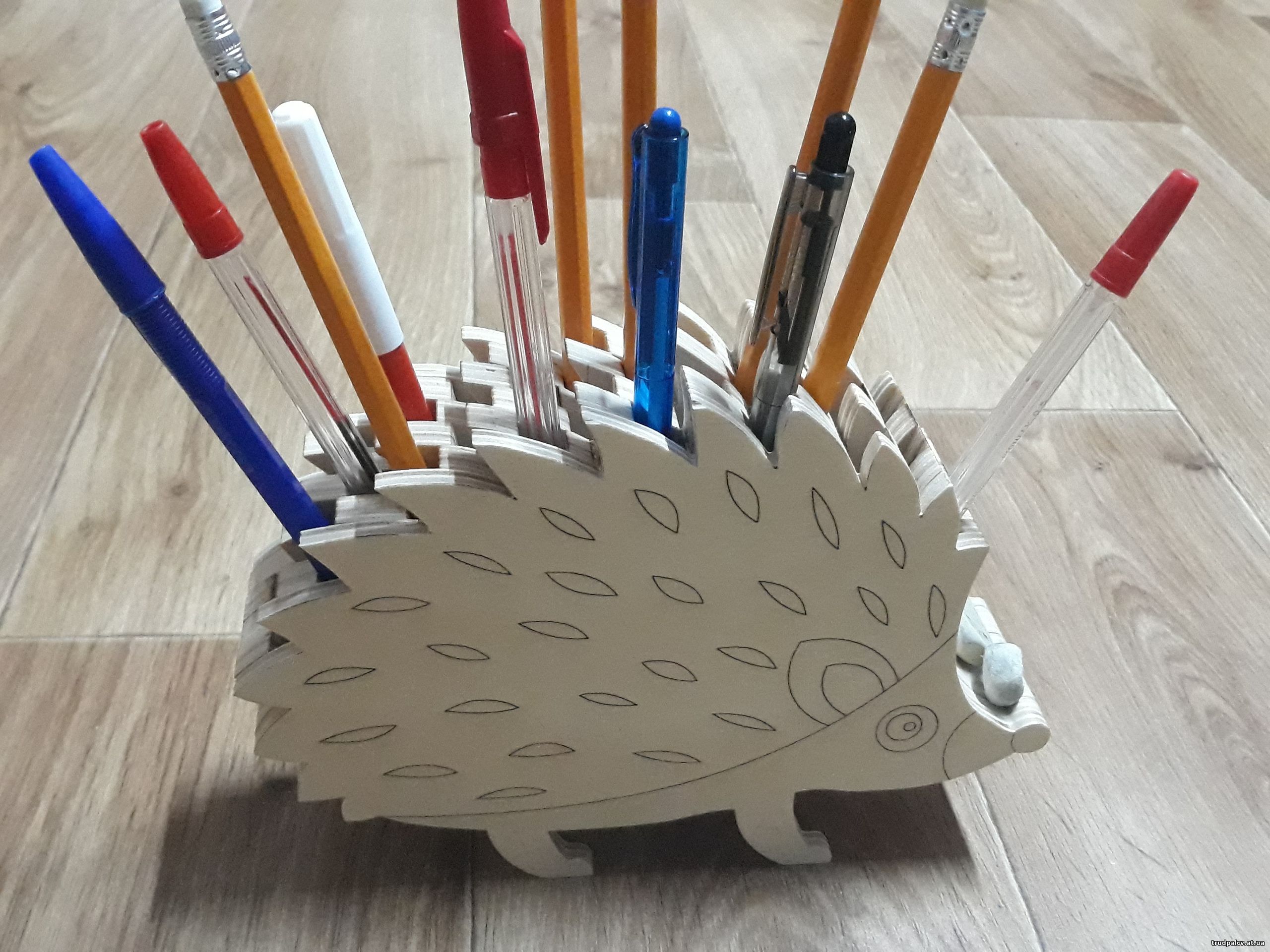 Laser Cut Wooden Hedgehog Pencil Holder PDF File